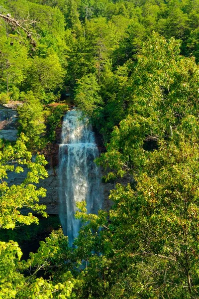 田纳西州东部的瀑布瀑布 密西西比河以东最高的自由落体瀑布 — 图库照片