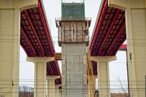 Freeway överbryggar arbete — Stockfoto