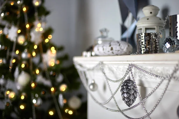 Bela Decoração Casa Com Uma Bola Natal Noite Aconchegante Com — Fotografia de Stock