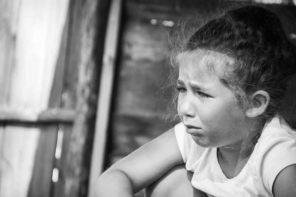 Mała Dziewczynka Płacze Łza Stacza Jej Policzek Czarno Białe Zdjęcie Zdjęcie Stockowe
