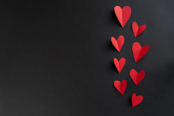 San Valentín Fondo Del Día Borde Corazón Rojo Mesa Negra — Foto de Stock