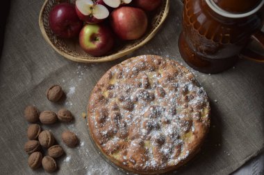 elmalı turta fındık