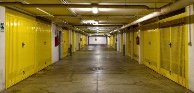 Bir kat mülkiyeti iç garajlar