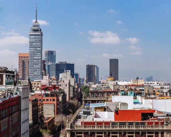 Şehir merkezindeki Mexico City, Meksika'nın manzarası görünümünü