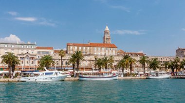 Bağlantı noktası ve mimarisi, Split, Hırvatistan denizden görüntülendi