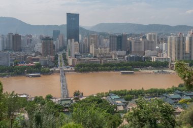 Şehir, Lanzhou, Çin geçen sarı nehir manzarası