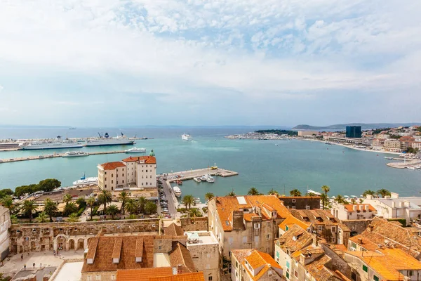 Panoramik Split, Hırvatistan, yolcu gemilerine ile olan bağlantı noktasını