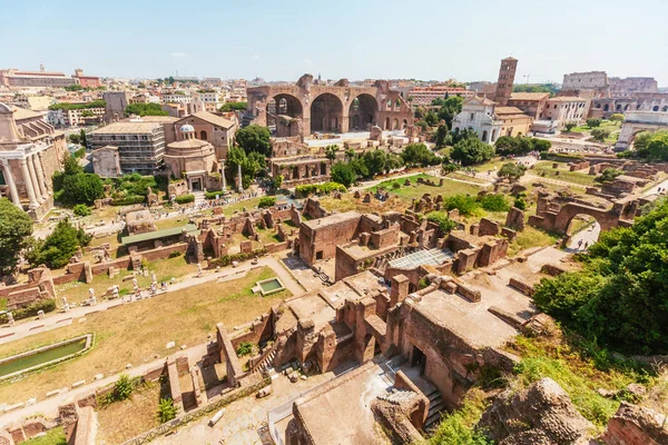 イタリア ローマのフォロ ロマーノの遺跡のパノラマ空撮 — ストック写真