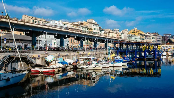Porto Antico Genua Med Båtar Förtöjd Hamnen Och Hus Och — Stockfoto