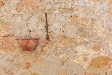 Eski İtalyan Rönesans duvar doku çiçek pot ve demir çubuğu ile