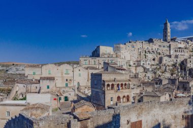 Matera, İtalya sassi mavi gökyüzü altında görünümü