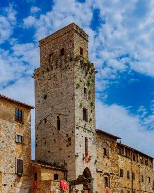 Ortaçağ binaları, kuleleri ve mimari, hill şehir, San Gimignano, İtalya