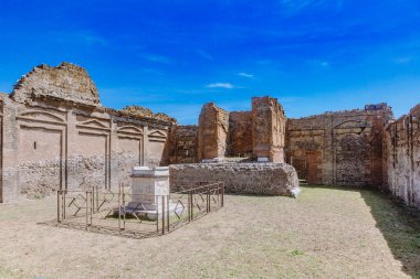 Pompeii Forum, İtalya içinde tapınak Vespasian'in antik kalıntılar