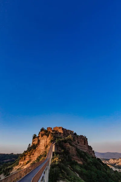 Footbridge Leading Civita Bagnoregio Dying City Italy Blue Sky — Stock Photo, Image