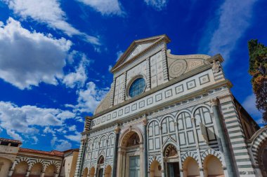 Santa Maria Novella Kilisesi Floransa, İtalya'nın tarihi merkezinde cephe