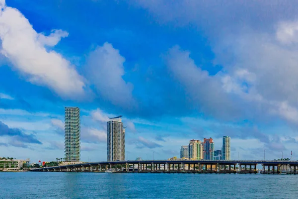 Buildings Bridge Water Biscayne Bay City Miami Florida Usa — Stock Photo, Image