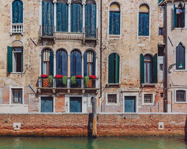 Вид Венецианские Дома Каналу Венеции Италия — стоковое фото