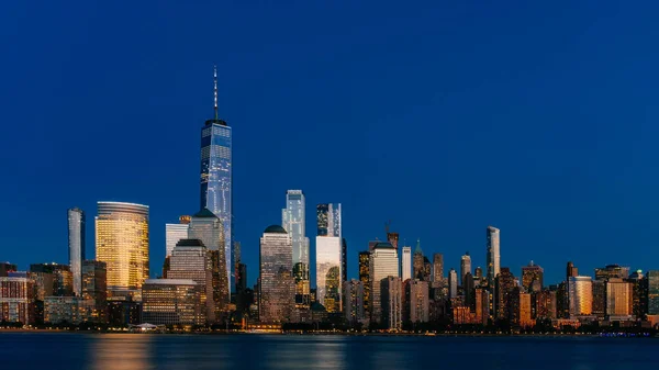 Night View Skyline Downtown Manhattan Hudson River Dark Blue Sky — Stock Photo, Image