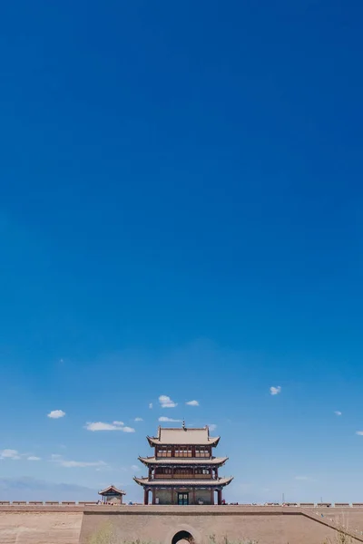 Přepážka Pro Budování Věže Hradby Pod Modrou Oblohou Jiayu Pass — Stock fotografie