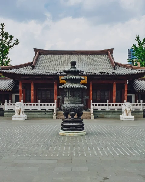 Entrance Xiangji Temple Incense Burner Hangzhou China — Stock Photo, Image