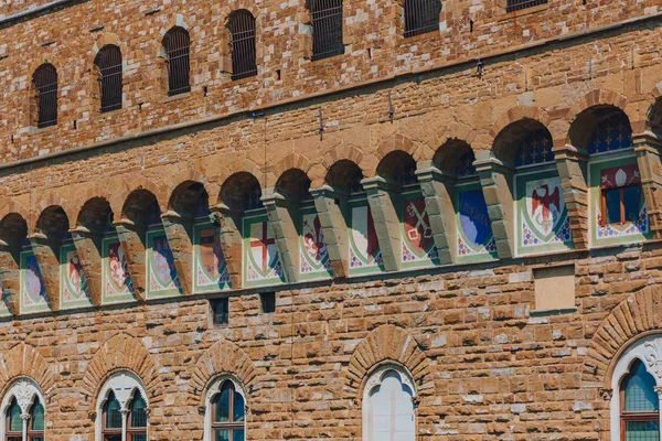 Kilátás Palazzo Vecchio Építészeti Adatait Címer Histocial Center Firenze Olaszország — Stock Fotó