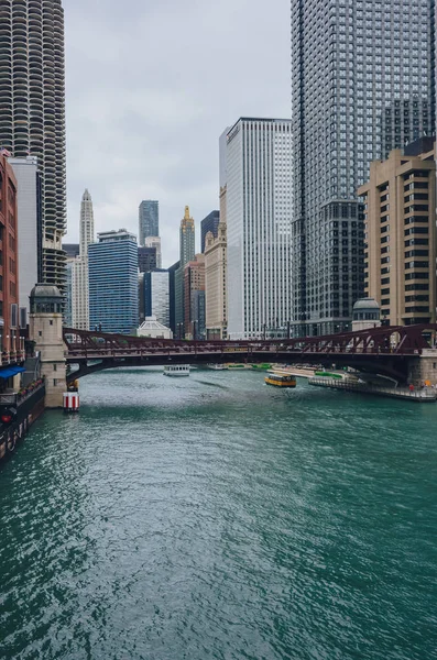 Épületek Felhőkarcolók Chicago Folyón Downtown Chicago Amerikai Egyesült Államok — Stock Fotó