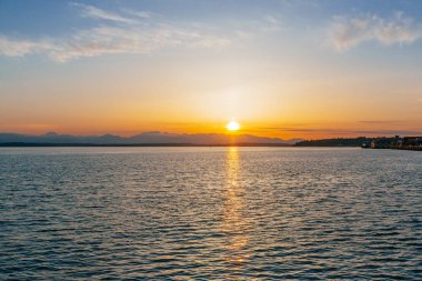 Downtown Seattle, ABD tarafından Elliot Körfezi üzerinden günbatımı manzarası
