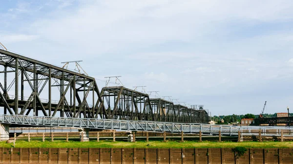 Mississippi Nehri Davenport Iowa Abd Hükümeti Köprüden Görünümünü — Stok fotoğraf