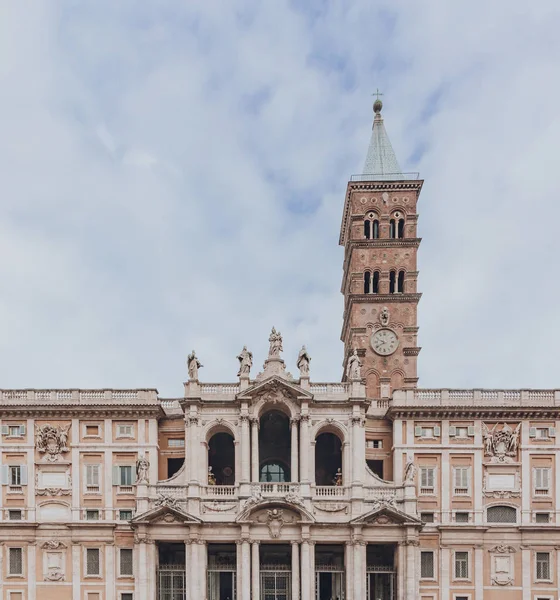 Frontaal Uitzicht Gevel Toren Van Basiliek Van Santa Maria Maggiore — Stockfoto