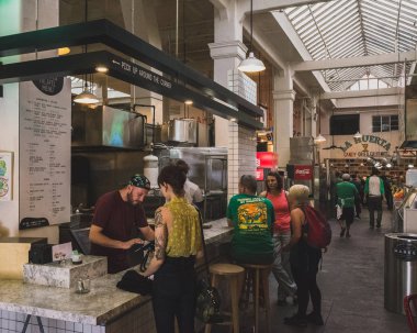 Halk yeme ve alışveriş Grand Central Market L şehir