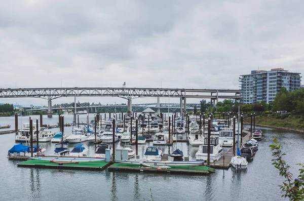 Mayıs 2016 Portland Oregon Usa Willamette Nehri Iskelesinde Tekneler Yatlar — Stok fotoğraf