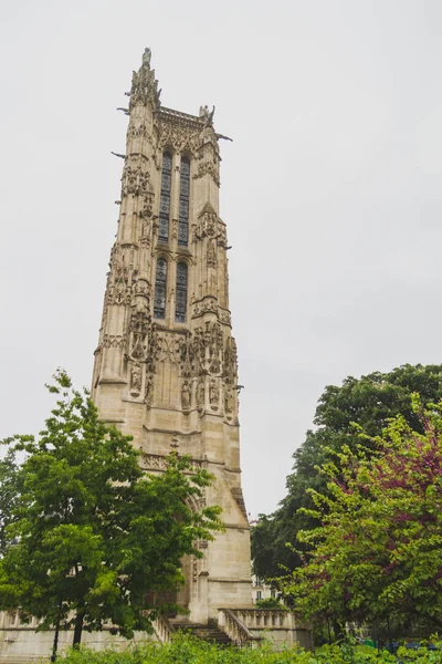 View of Saint-Jacques Tower, in downtown Paris, France — Stock Photo, Image