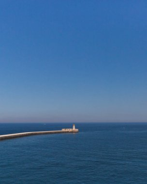 St. Elmo deniz feneri su üzerinde Valletta, Malta
