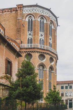 Venedik 'teki Frari bazilikasına