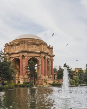 Güzel Sanatlar Sarayı'nda Mimarlık