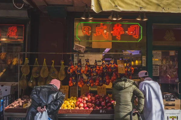 Manhattan Chinatown meyve satın yerliler