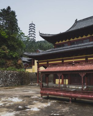 Mingyue Budist Tapınağı, Mingyue Moutain üzerinde, Jiangxi, Çin