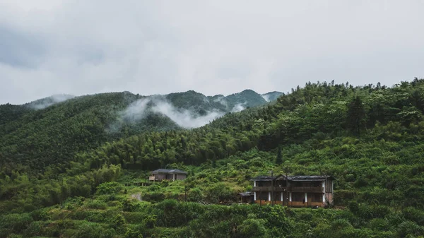 Mingyue Dağı'ndaki evler, Jiangxi, Çin