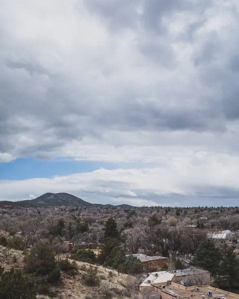 Paisaje del desierto cerca de Santa Fe, Nuevo México, EE.UU. — Foto de Stock