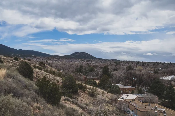 Paisaje del desierto cerca de Santa Fe, Nuevo México, EE.UU. — Foto de Stock