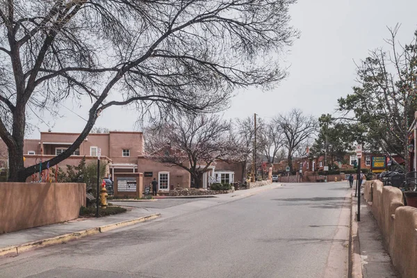 Canyon Road con galerías de arte — Foto de Stock