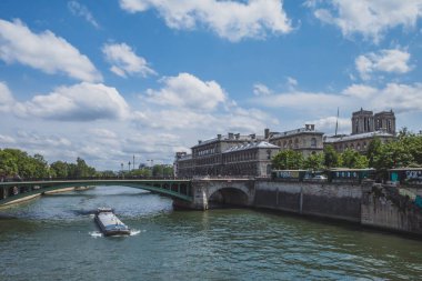 Seine aşağı seyahat Turist gezi cruise tekne