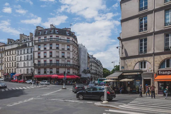 Straten en gebouwen in het centrum van Parijs — Stockfoto