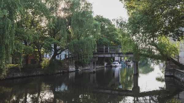 Nanxun, Çin eski kasabasında nehir tarafından Çin mimarisi
