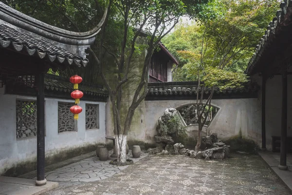 Jardim Tuisi na cidade velha de Tongli, Jiangsu, China — Fotografia de Stock