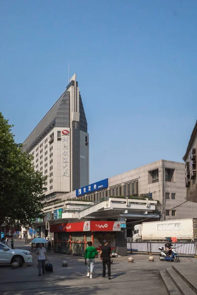 Mei 2019 Hangzhou China Buitenaanzicht Van Station Chengzhan Kaartverkoop Het — Stockfoto
