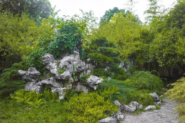 Rotsen Bomen Traditionele Tuin West Lake Schilderachtige Gebied Hangzhou China — Stockfoto