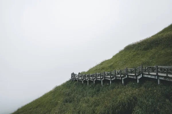 Sendero Madera Para Caminar Través Del Prado Montaña Wugong Jiangxi — Foto de Stock