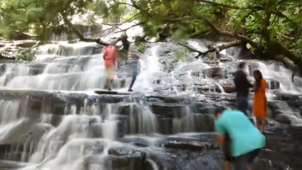 Kodaikanal Tamil Nadu India November 2018 Tourist Enjoying Exploring Taking — Stock Video