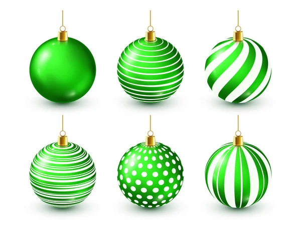Weihnachtsbaum glänzende grüne Kugeln gesetzt. Neujahrsdekoration. Wintersaison. Dezemberferien. Grußkarte oder Bannerelement. — Stockvektor